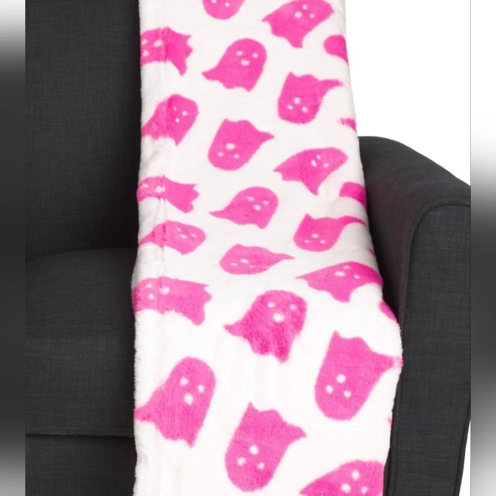 Pink Ghost Faux Rabbit Fur Storehouse Halloween Throw Blanket So Soft